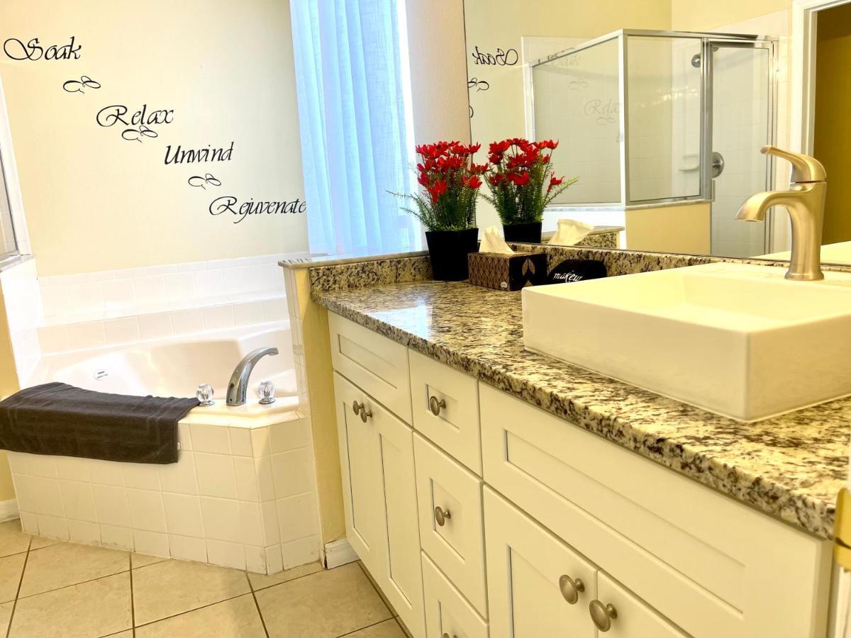 Disney Dream With Hot Tub, Pool, Xbox, Games Room, Lakeview, 10 Min To Disney, Clubhouse Kissimmee Dış mekan fotoğraf