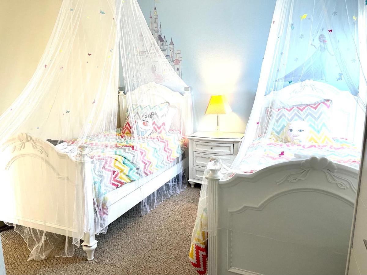 Disney Dream With Hot Tub, Pool, Xbox, Games Room, Lakeview, 10 Min To Disney, Clubhouse Kissimmee Dış mekan fotoğraf
